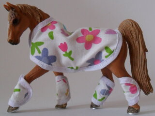 MPV Warmblut Decke mit Transportgamaschen -Blumen-