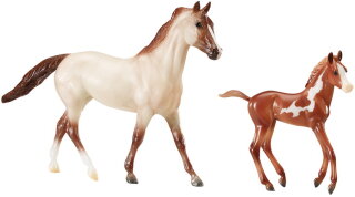 Breyer Classic (1:12) 62204 - Running Wild Mare and Foal
