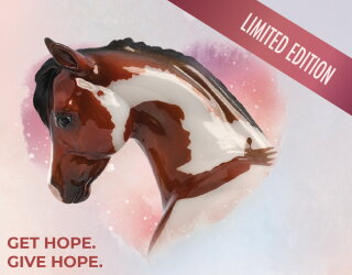 Breyer Traditional (1:9) 62123 - HOPE Horse of the Year 2022 (Lieferung verzögert auf November 2022)
