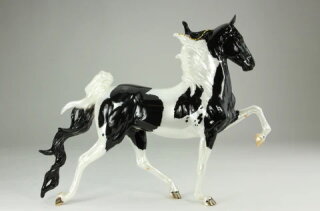 Breyer Traditional (1:9) 711615 - Stagecoach B/W Tobiano (glossy)