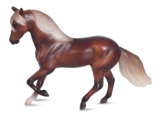 Breyer Stablemate (1:32) 10075 - Paso Fino