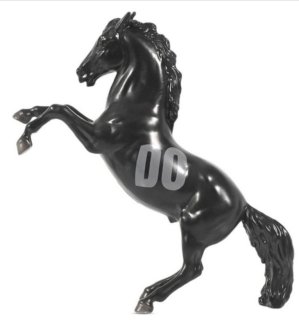 Breyer Stablemate (1:32) 301190 - Fighting Stallion DO