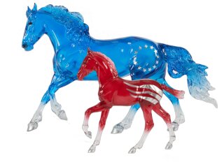 Breyer Traditional (1:9) TR-10671 - Betsy & Ross USA 250 Celebration Set