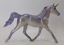 Breyer Stablemate (1:32) 880081 - Unicorn  (picture shows...