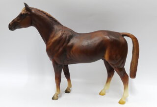 Breyer Traditional (1:9) 912 - Trakehner (Pic shows the actual horse)*