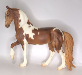 Breyer Traditional (1:9) EV-10770 - Scandi Surprise - Chestnut Tobiano Pinto (matt)