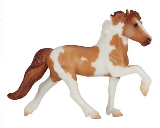 Breyer Stablemates (1:32) B-EV-10767 - Hygge (Red Dun Version)